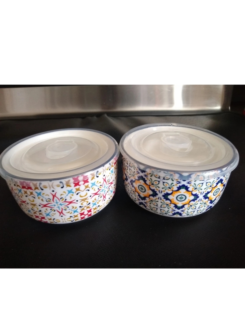 Set Of 2 Signature Colorful Housewares Stoneware 5" Microwavable Bowls With Lids